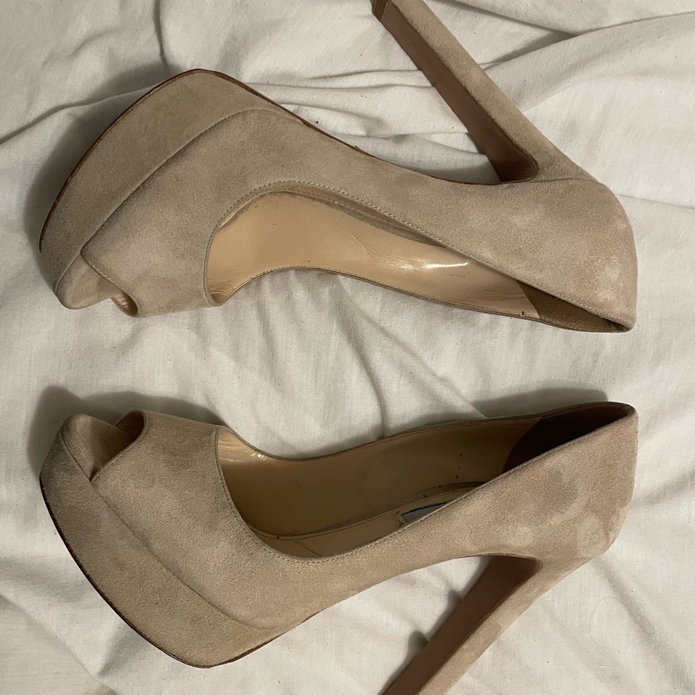 Prada heels - Picture 3 of 6